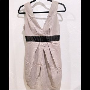 Elegant Gray low v-neck sleeveless dress